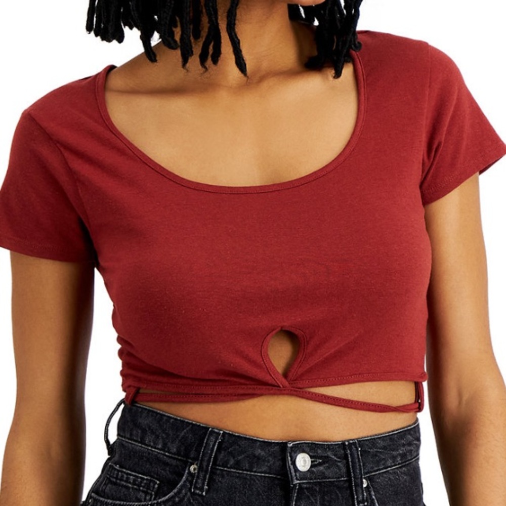 NWT Keyhole cropped top